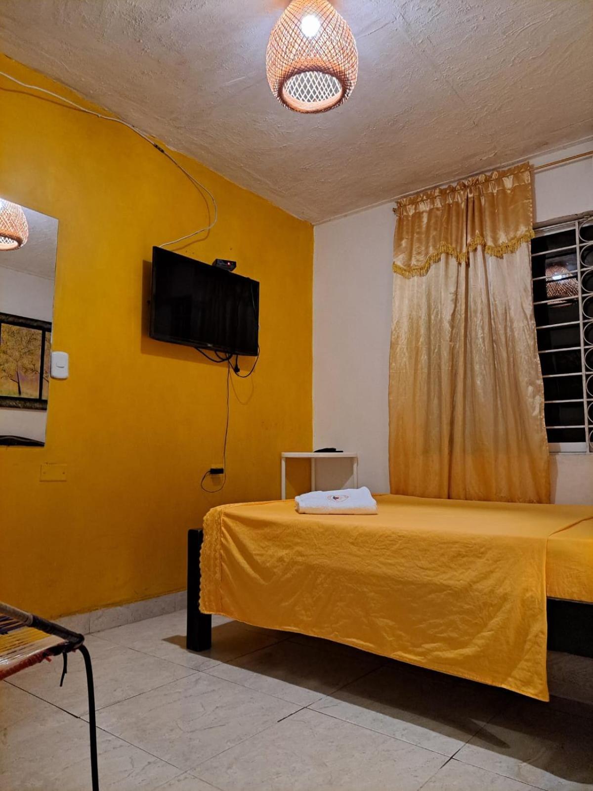 Hostel Shalom Adonai Cartagena Exterior foto