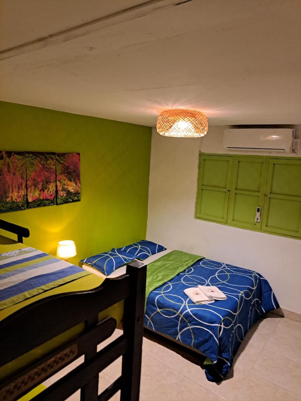 Hostel Shalom Adonai Cartagena Exterior foto