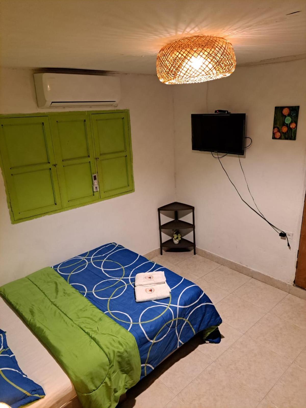 Hostel Shalom Adonai Cartagena Exterior foto