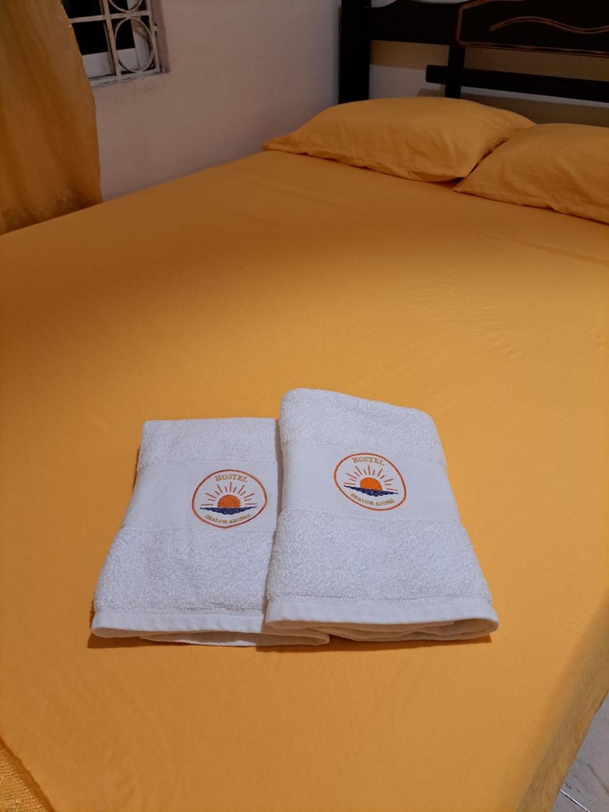 Hostel Shalom Adonai Cartagena Exterior foto